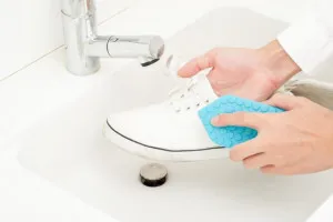 очистка кроссовок в стиральной машине