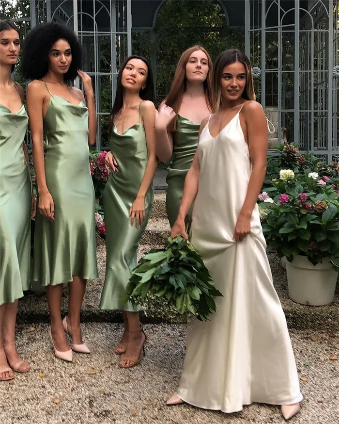 Платья подруг невесты 2022-2023 - актуальные тренды и фото идеи красивых нарядов