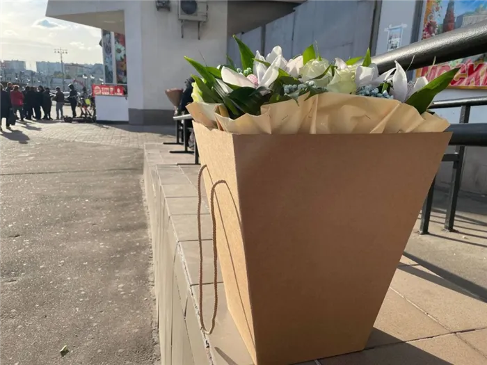 Коробки для цветов на рижском рынке