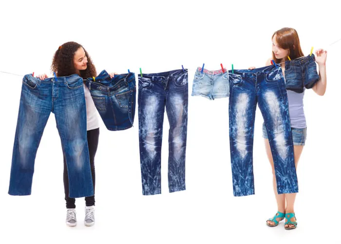 Как избавиться от пятен на джинсах различного типа