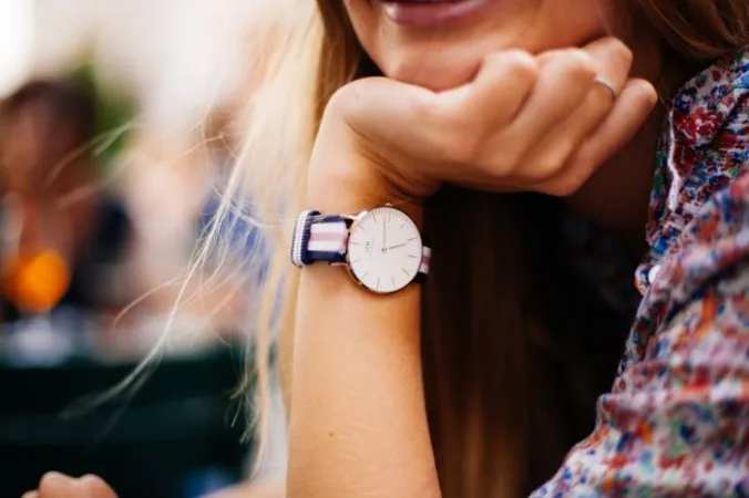 Как носить часы женщинам?