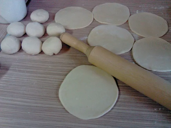 Как приготовить пресное тесто для вареников
