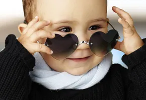 Как отличить настоящие солнцезащитные очки от подделок