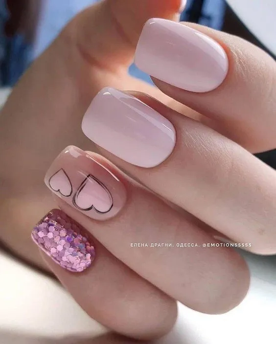 Розовый маникюр 2022: стильные идеи и лучшие сочетания фото №14