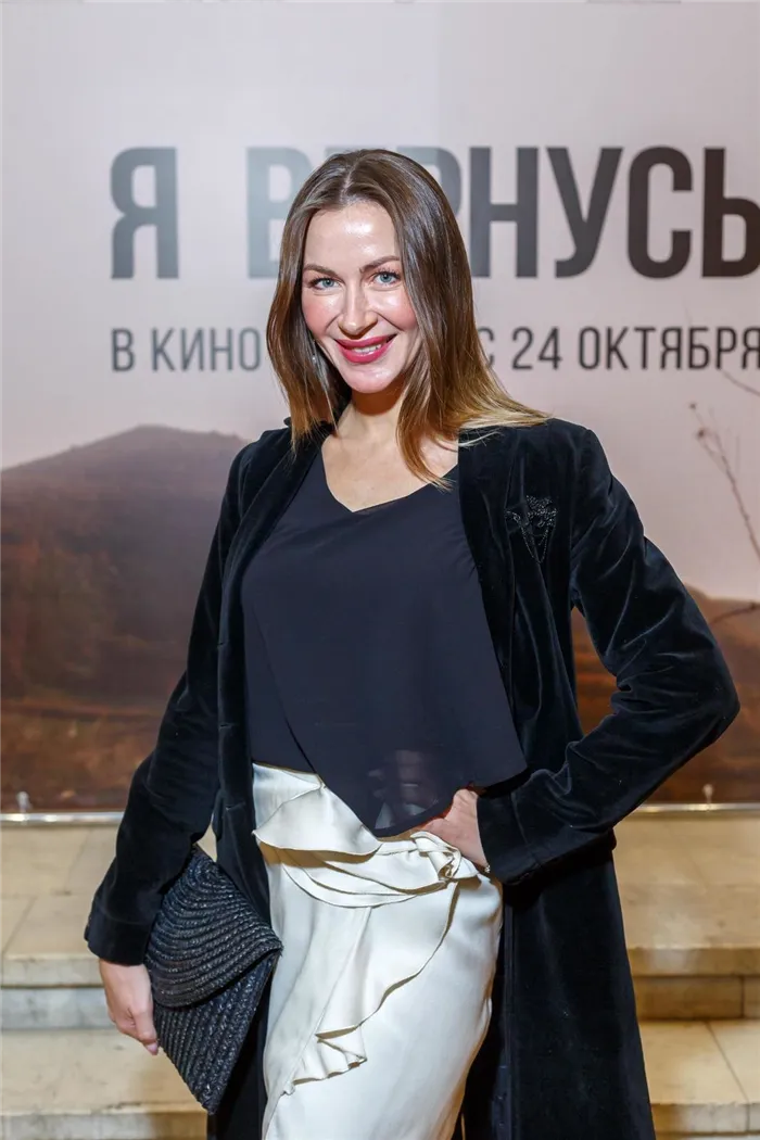 Екатерина Директоренко рассказывала, что встречалась со Смольяниновым три года