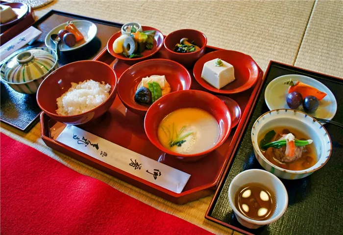 Японцы едят небольшими порциями, но очень разнообразно
