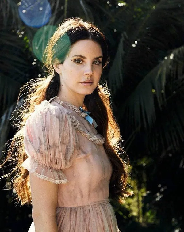 Загадочная Lana Del Rey: биография и творческий путь певицы