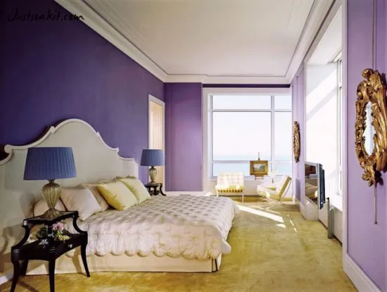 Фиолетовый в интерьере спальни