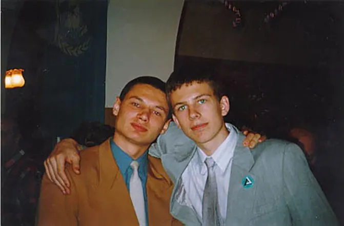 Александр Колтовой с другом в школьные годы
