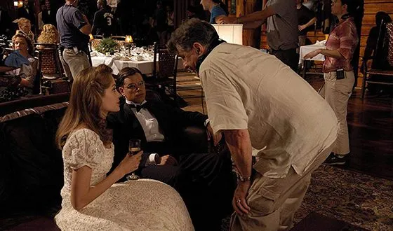 Роберт Де Ниро, Мэтт Дэймон и Анджелина Джоли на съемках картины «Ложное искушение»
