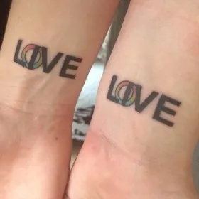 Татуировка для двоих на запястье у парня и девушки - надпись на английском 