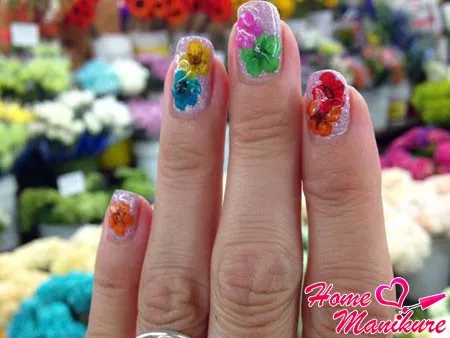 гелевые ногти с сухоцветами