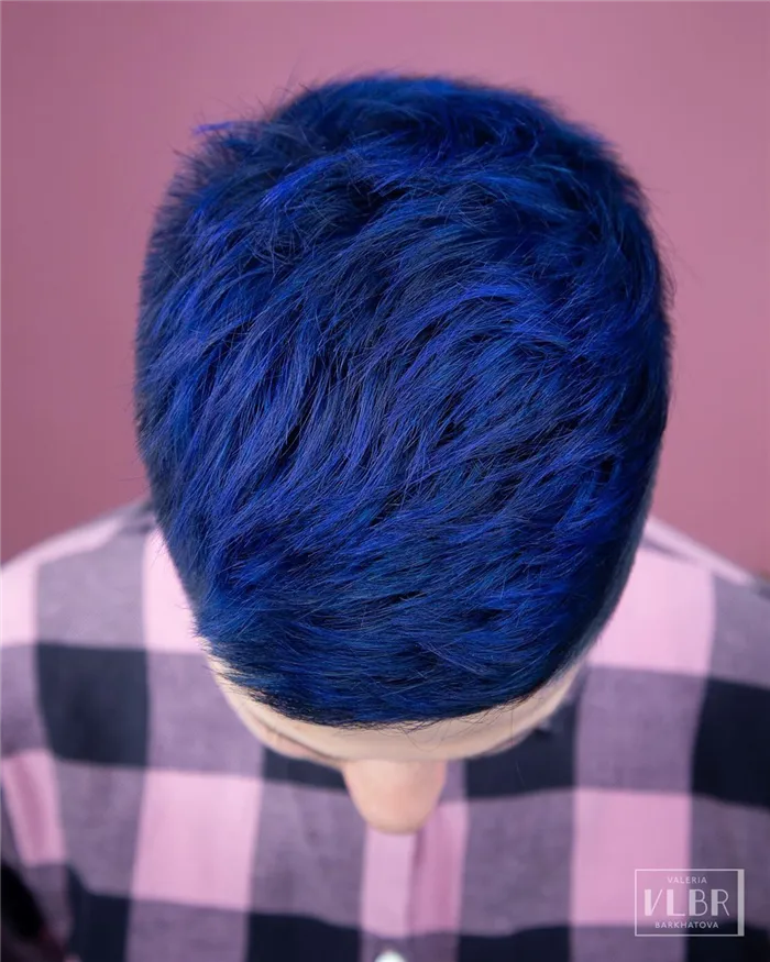 Короткая стрижка синие волосы