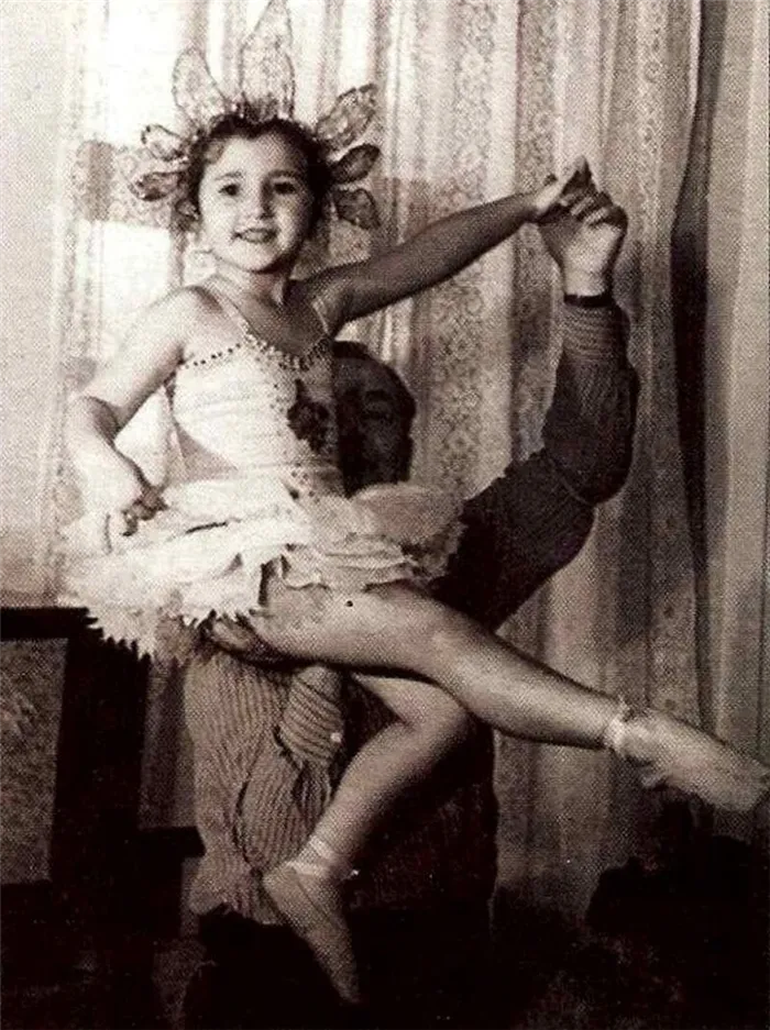 Ирина Аллегрова в детстве