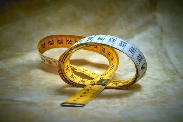 Как измерить талию и бедра у женщин правильно. Фото