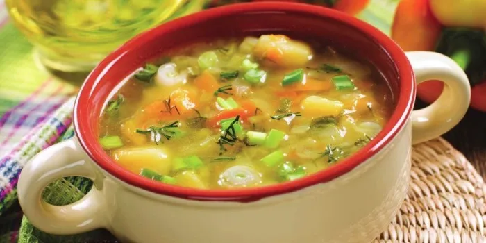 Овощной суп в горшочке