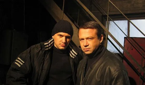 Александр Мосин (справа) на съемках фильма «Кочегар»