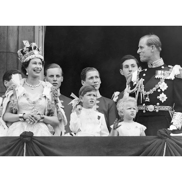 Принц Филипп на коронации своей жены королевы Елизаветы II
