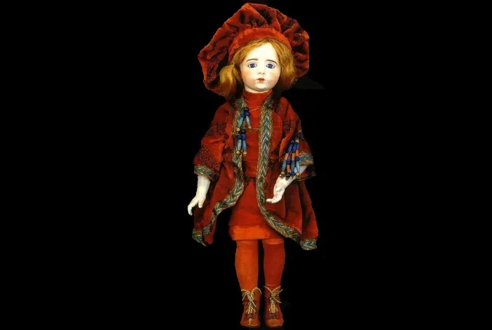 Фарфоровая кукла Альбера Марке