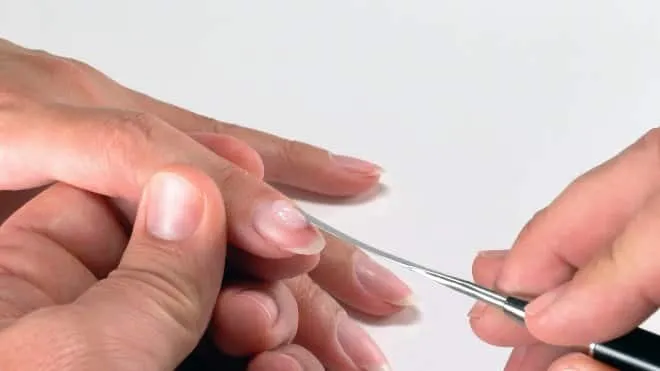 выравнивание ногтевой пластины
