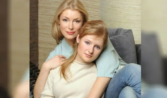 Мария Шукшина с дочерью