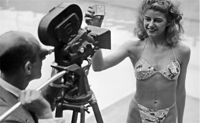 Micheline Bernardini wearing the first bikini, 1946 (3)