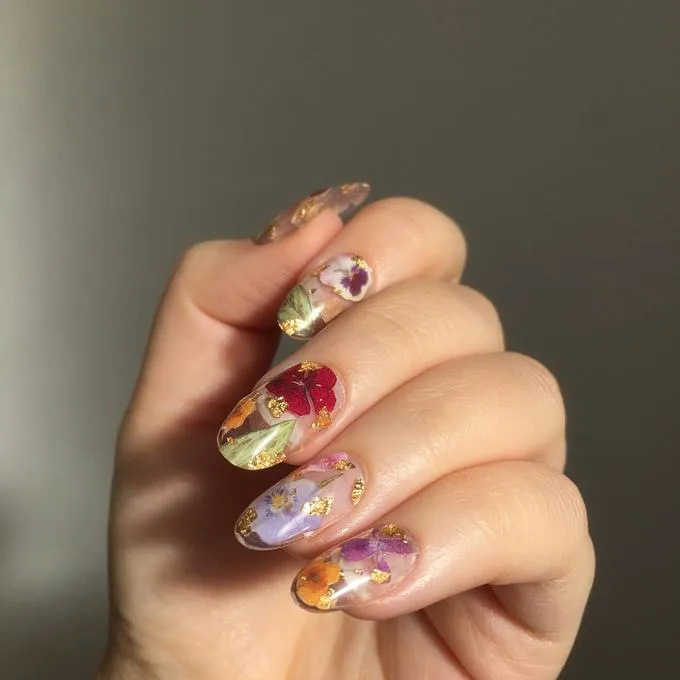 Аквариумный дизайн ногтей с сухоцветами