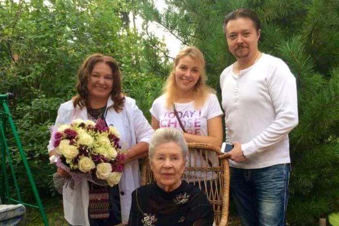 Иван Бурляев с семьей