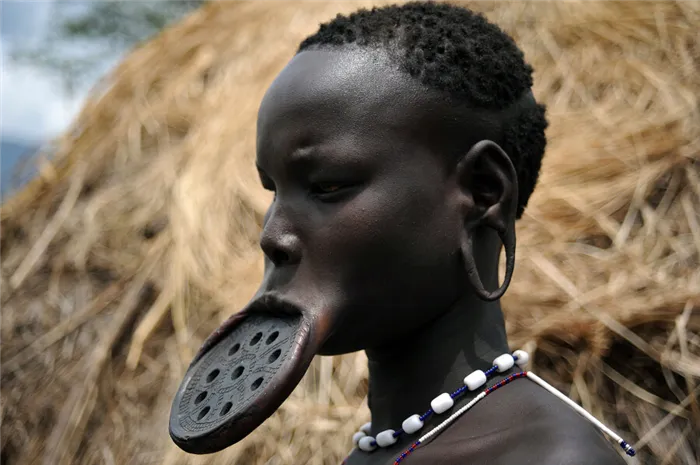 африканский пирсинг в губе