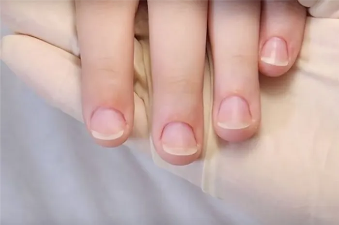 Ногти формы трапеция