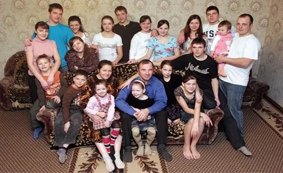 Семья Шишкиных - самая большая семья в России сегодня