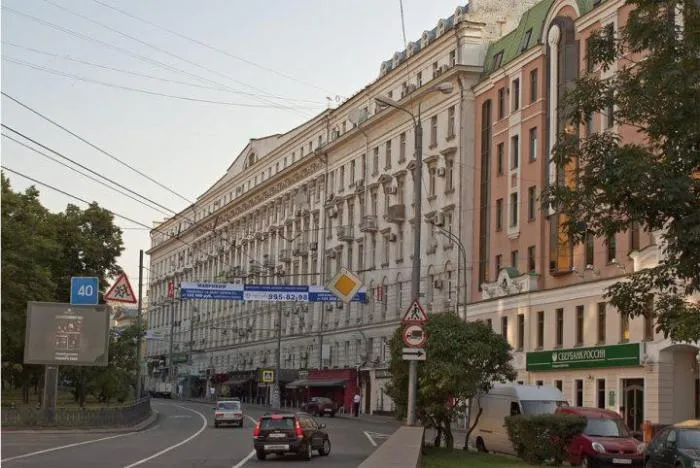 Квартира Алсу, подаренная родителями, находится на Невском проспекте в Москве. | Фото: kvartiravmoskve.ru.