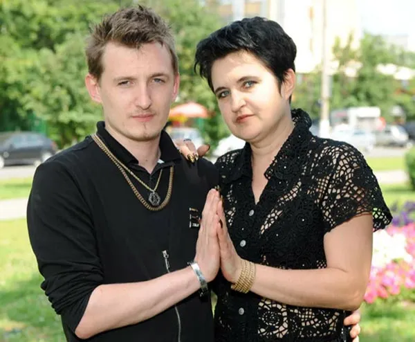 Влад Кадони и мать Елена Голунова
